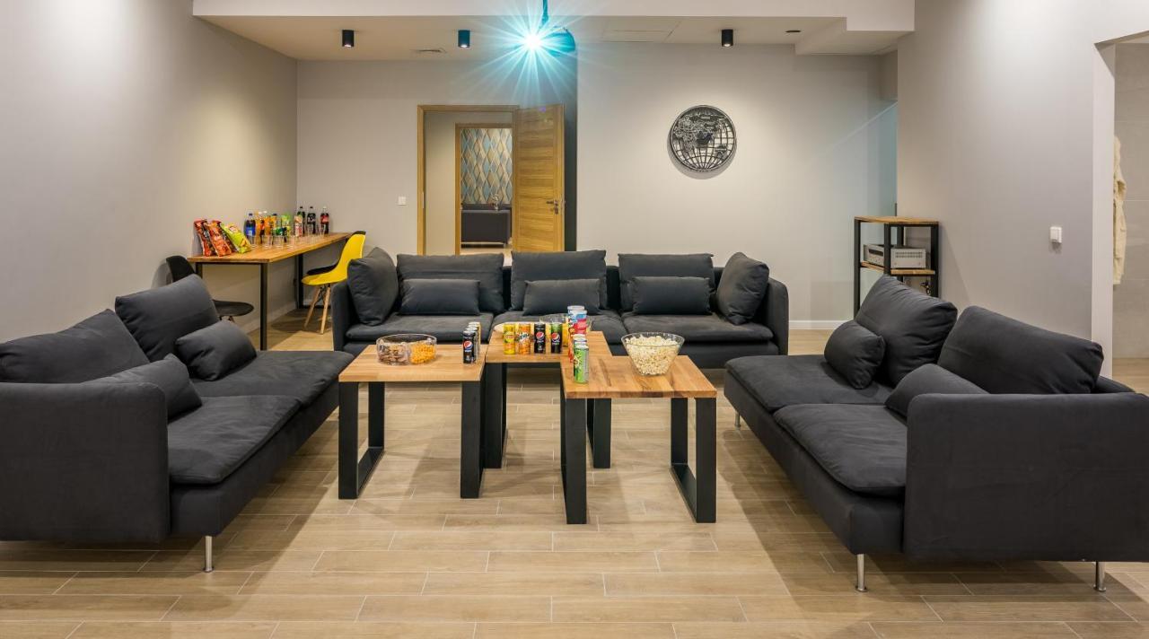 Jacuzzi Party & Event Space Up To 40 Apartament *