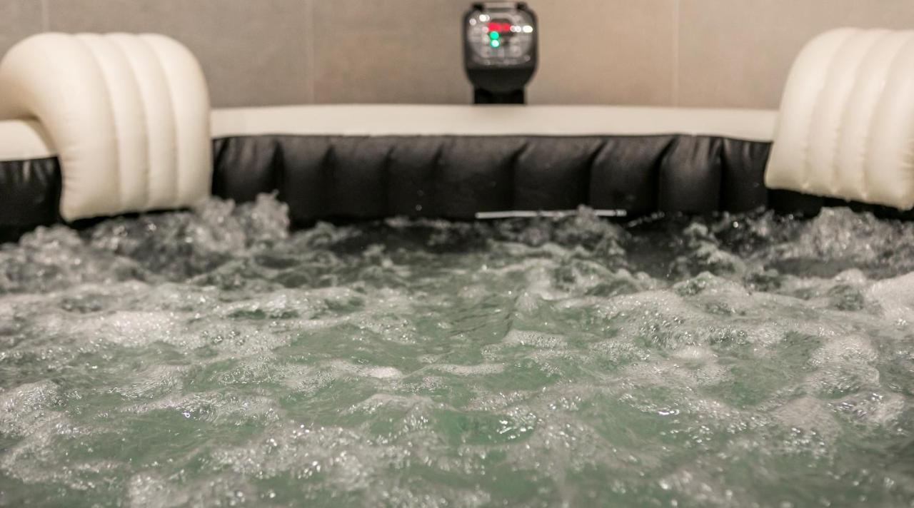 Jacuzzi Party & Event Space Up To 40 Apartament Kraków