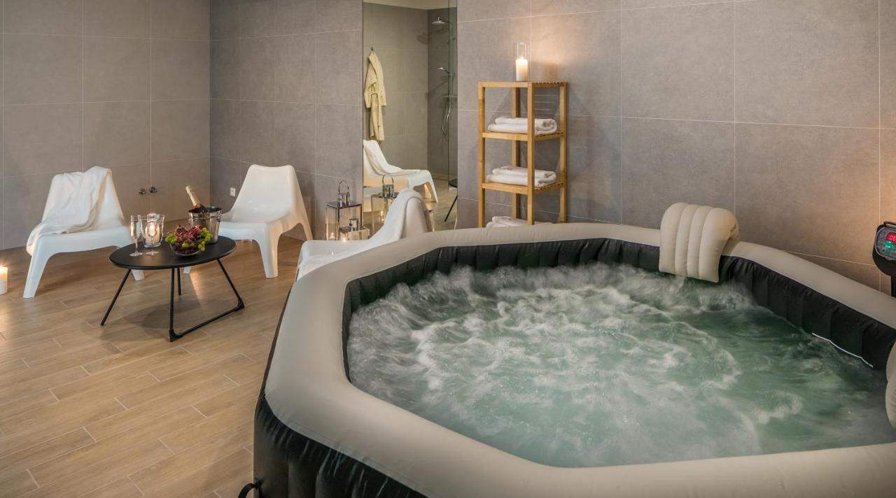 Jacuzzi Party & Event Space Up To 40 * Kraków