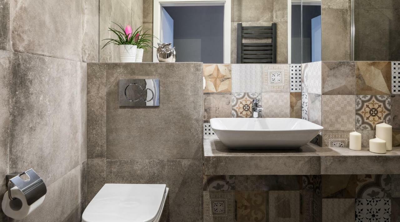 Apartament Jacuzzi Party & Event Space Up To 40 *